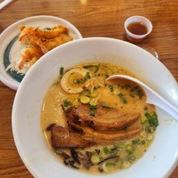 Absolutely delicious, everything is fresh and so darn good! Love the service and will be back.