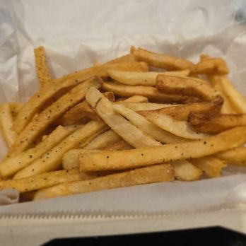 Bun & Blanket - Lemon pepper fries - Burgers Near Me - Glendale, California