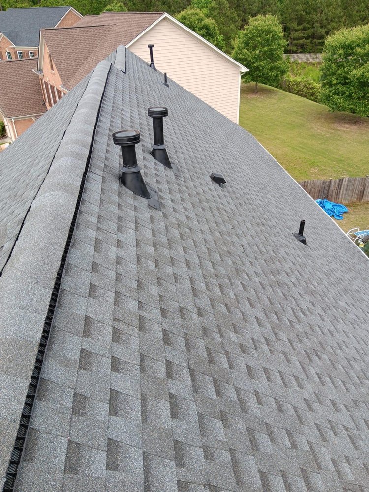 Slide of Umana Roofing