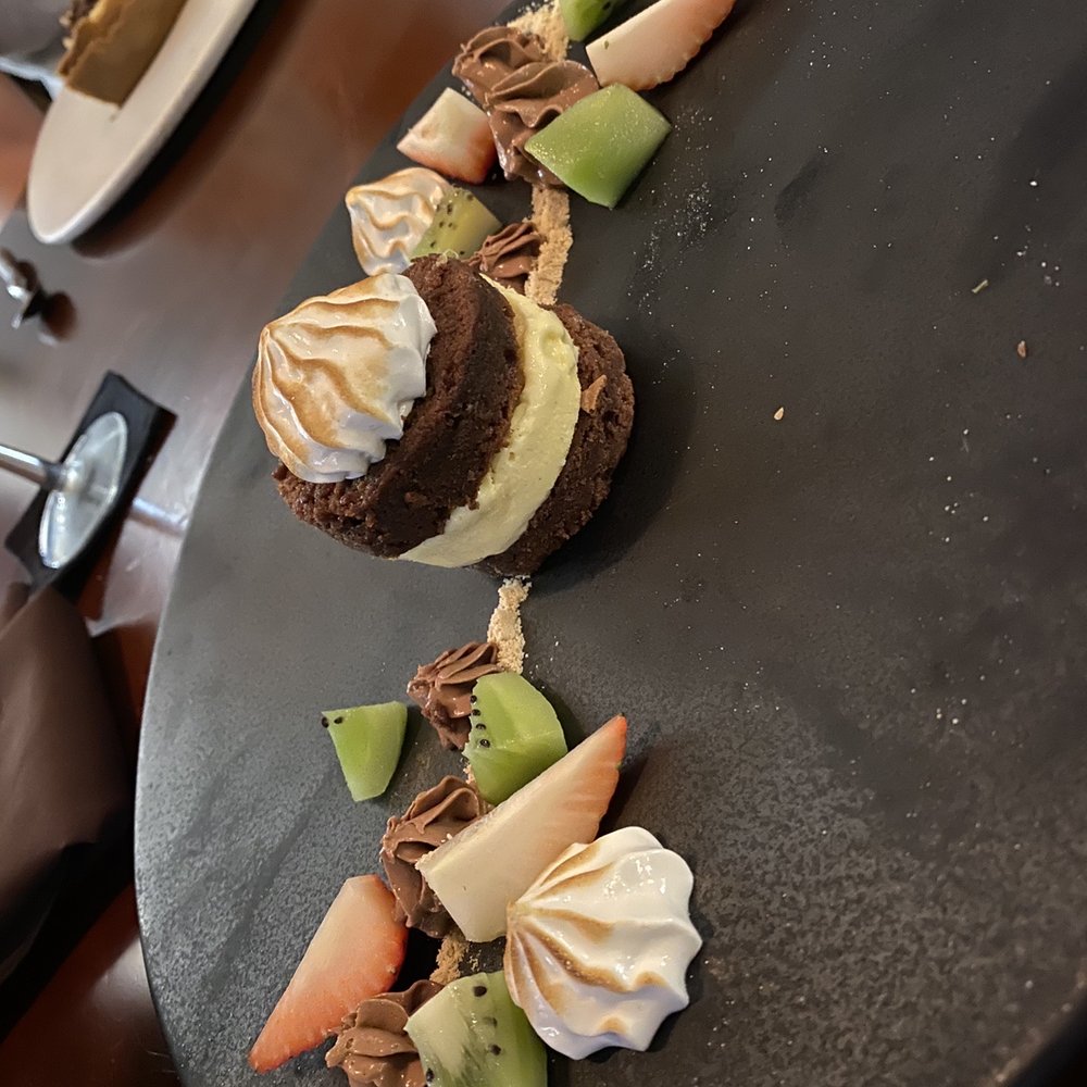 Ice cream sandwich with chocolate mousse Ice cream sandwich with chocolate mousse