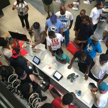 Nojo Kicks - Celebrity rapper lil boosie in nojokicks - Shoe Stores Near Me - Detroit, Michigan