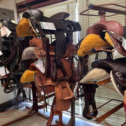 Naylors Farm & Ranch Supply