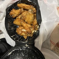 Pizza Hut - Breadsticks Traditional Wings