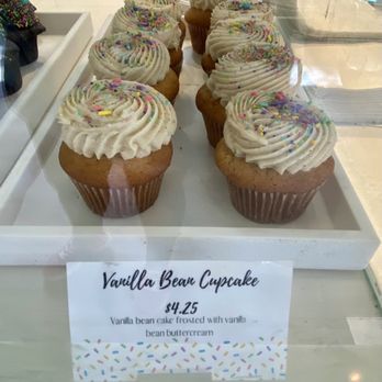 Sugar Lab Bake Shop - Oct '23 - Fresh Vanilla Bean Cupcakes - Bakeries Near Me - Ventura, California