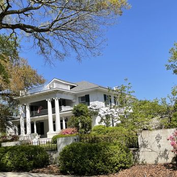 Grandiflora Bed & Breakfast - Bed & Breakfast Near Me - Laurel, Mississippi