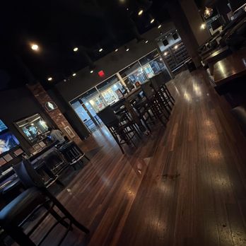 Lucky Strike Orange - Bowling Near Me - Orange, California