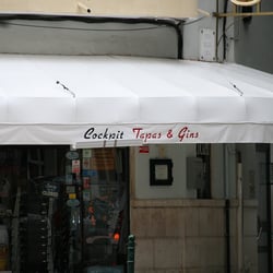 Cockpit Bar