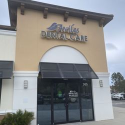 Aviles Dental Care - Front entrance