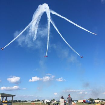 Wittman Regional Airport - Airports Near Me - Oshkosh, Wisconsin