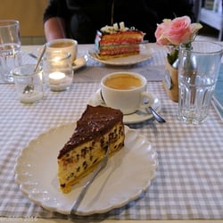 Landcafé - Leckere Kuchenkreationen