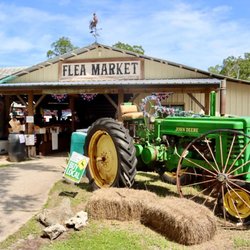 Chiefland Farmers Flea Market
