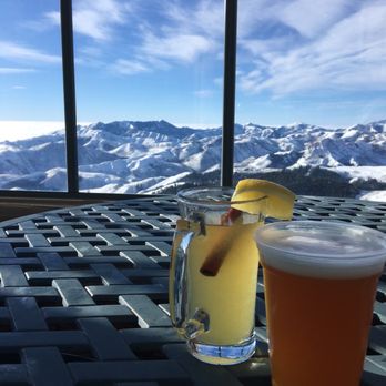 Seattle Ridge Day Lodge - Hot toddy and a beer - Ski Resorts Near Me - Ketchum, Idaho Seattle Ridge Day Lodge - Hot toddy and a beer - Ski Resorts Near Me - Ketchum, Idaho