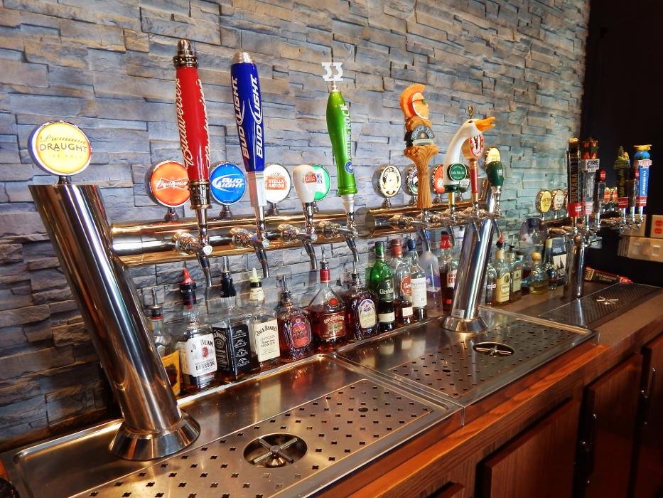 COPPER RIVER INN 63 Photos 700 Stewart Street, Fort Frances, Ontario, Canada Hotels