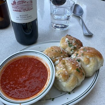 DeNuccis - Garlic knots - New American Near Me - Lincoln Park, Illinois