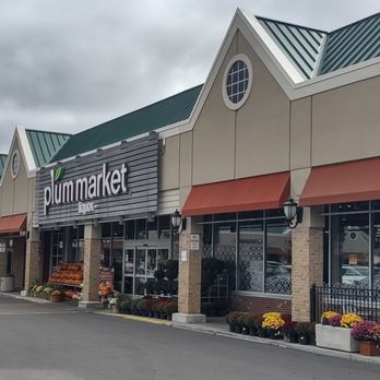 Plum Market - the front of the store - Grocery Near Me - Bloomfield Township, Michigan Plum Market - the front of the store - Grocery Near Me - Bloomfield Township, Michigan