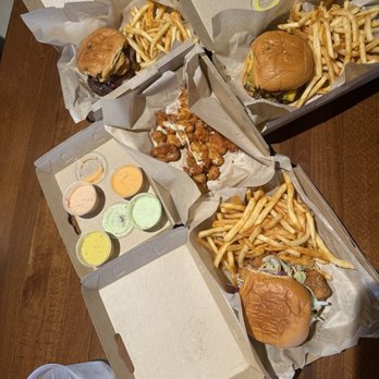 Abridged Burger Company - Abridged Burger, Old Smokey Burger, Easy Tiger Chicken (fried) Burger, and Cheese Curds. - Burgers Near Me - Powell, Tennessee Abridged Burger Company - Abridged Burger, Old Smokey Burger, Easy Tiger Chicken (fried) Burger, and Cheese Curds. - Burgers Near Me - Powell, Tennessee