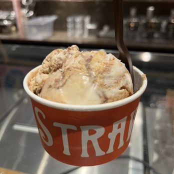 Salt & Straw - Ice Cream & Frozen Yogurt Near Me - Pasadena, California Salt & Straw - Ice Cream & Frozen Yogurt Near Me - Pasadena, California