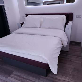 Yotel - Premium Plus Queen Room - Hotels Near Me - Istanbul, 34 Yotel - Premium Plus Queen Room - Hotels Near Me - Istanbul, 34