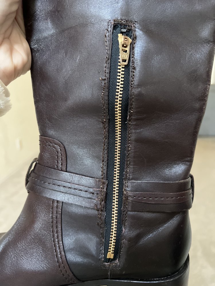 Loop N Stitch - Entire zipper from afar- very obvious mistakes. - Sewing & Alterations Near Me - Sequim, Washington Loop N Stitch - Entire zipper from afar- very obvious mistakes. - Sewing & Alterations Near Me - Sequim, Washington