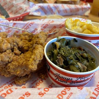 Waldo's Chicken & Beer - a bowl of fried chicken and a bowl of macaroni and cheese - Chicken Shop Near Me - Mountain Brook, Alabama Waldo's Chicken & Beer - a bowl of fried chicken and a bowl of macaroni and cheese - Chicken Shop Near Me - Mountain Brook, Alabama