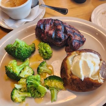 Colorado Grill - Filet steak with broccoli & baked potato - Steakhouses Near Me - Franklin, Kentucky