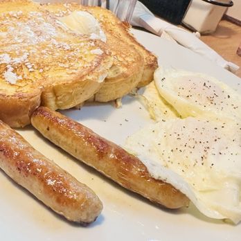 Perkins American Food - French toast, sausage links, sunny side eggs. - American Near Me - Jackson, Tennessee