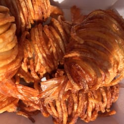 Räucherkutter heimat - Shrimp in potato nests.