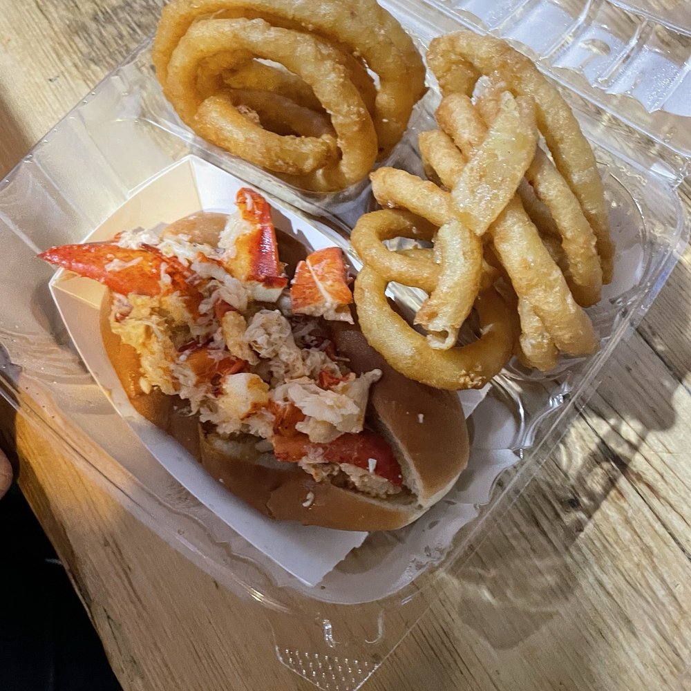 Pauli's - Lobster roll - Sandwiches Near Me - Boston, Massachusetts Pauli's - Lobster roll - Sandwiches Near Me - Boston, Massachusetts