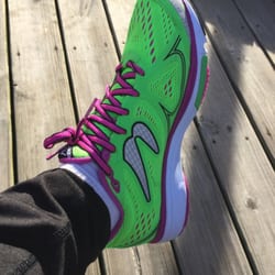 Fast Break Athletics - Love these newtons