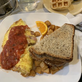 Square Cafe - Ranchero omelette - Breakfast & Brunch Near Me - Pittsburgh, Pennsylvania Square Cafe - Ranchero omelette - Breakfast & Brunch Near Me - Pittsburgh, Pennsylvania