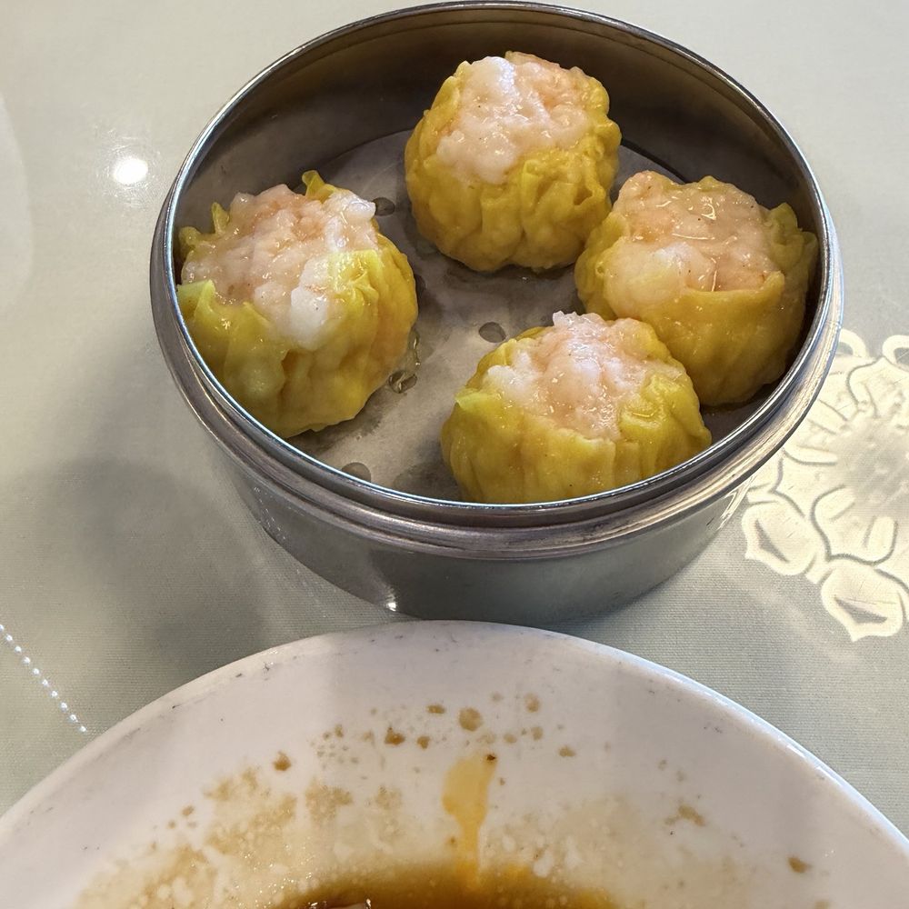Shrimp Siu Mai / 蝦燒賣皇 Shrimp Siu Mai / 蝦燒賣皇