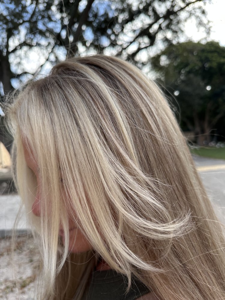 Hair By Skyler Louise Logo