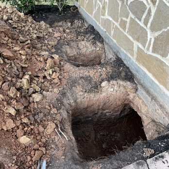 Jack It Up - front of house - Foundation Repair Near Me - Richmond, Texas Jack It Up - front of house - Foundation Repair Near Me - Richmond, Texas