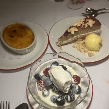 Le Rivage - Mixed Berries with Crème, Plum Torte with Crem Brûlée Ice Cream, Crème Brûlée - French Near Me - New York, New York Le Rivage - Mixed Berries with Crème, Plum Torte with Crem Brûlée Ice Cream, Crème Brûlée - French Near Me - New York, New York