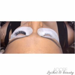 Adore - Done / Undone - Eyelash Extensions