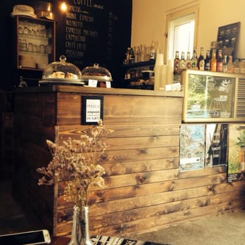 Coffee imrvére - Interier - Cafes Near Me - Praha 3, Puerto Rico Coffee imrvére - Interier - Cafes Near Me - Praha 3, Puerto Rico