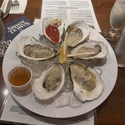 OYSTER (SERVER SHUCKED)