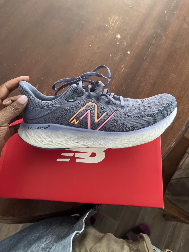 CHARLOTTE RUNNING CO. Updated October 2024 37 Photos & 74 Reviews