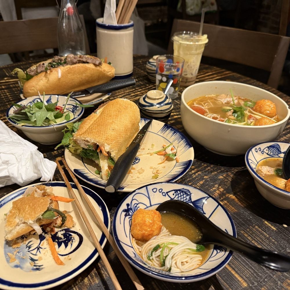 Banh Anh Em - Vietnamese Near Me - New York, New York