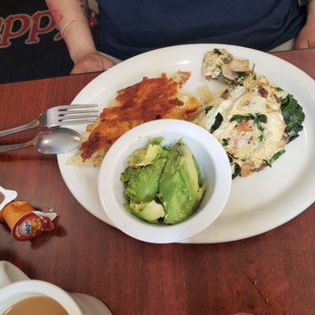 Happy Diner - Healthy omelette - Diners Near Me - San Pedro, California