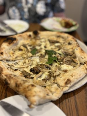Pizzeria La Sorrentina by null