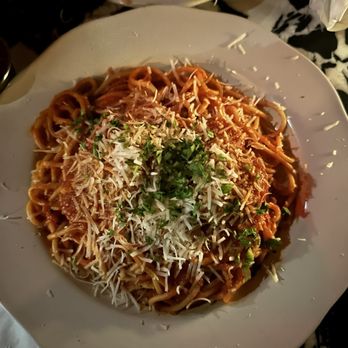Justine's Wine Bar - Canned tomato spaghetti - Wine Bars Near Me - Los Angeles, California Justine's Wine Bar - Canned tomato spaghetti - Wine Bars Near Me - Los Angeles, California