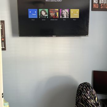 Triangle Integration - 40" TV mounted - Home Theatre Installation Near Me