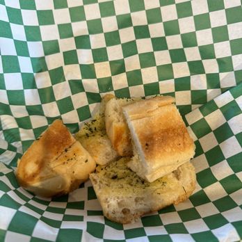 Flor De Cuba - Complimentary garlic bread - Cuban Near Me - Houston, Texas