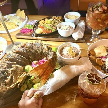 El Viejon - Dinner with my Husband and Son here in El Viejón - Seafood Near Me - San Diego, California