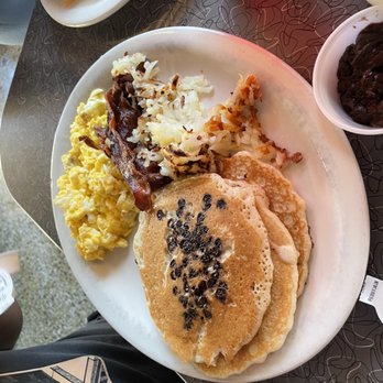 Arcade Restaurant - Riverside Mudslide Pancakes Breakfast Meal - Diners Near Me - Memphis, Tennessee Arcade Restaurant - Riverside Mudslide Pancakes Breakfast Meal - Diners Near Me - Memphis, Tennessee