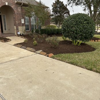 Patlan Landscape & Irrigation - the front yard of a home - Landscaping Near Me - Prosper, Texas