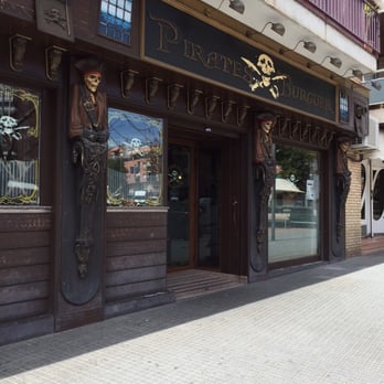 Pirates Burguer - Burgers Near Me - Cornellà de Llobregat, B Pirates Burguer - Burgers Near Me - Cornellà de Llobregat, B