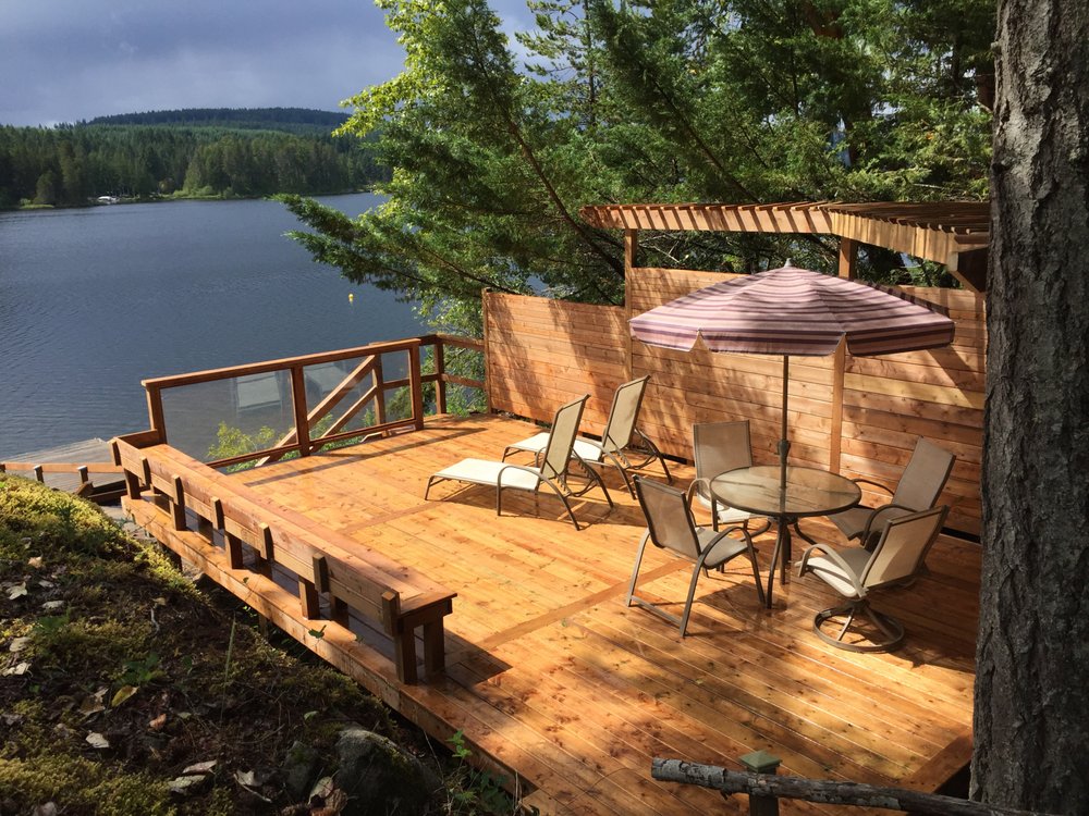 THE CABIN CLUB 2090 Shawnigan Lake Road, Shawnigan Lake, BC, Canada