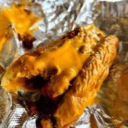 Hot Diggity Dog and Shakes - Chili cheese dog - meat itself was high quality, grilled wonderfully, had fresh toppings, and deliciously packed with flavor on every bite!